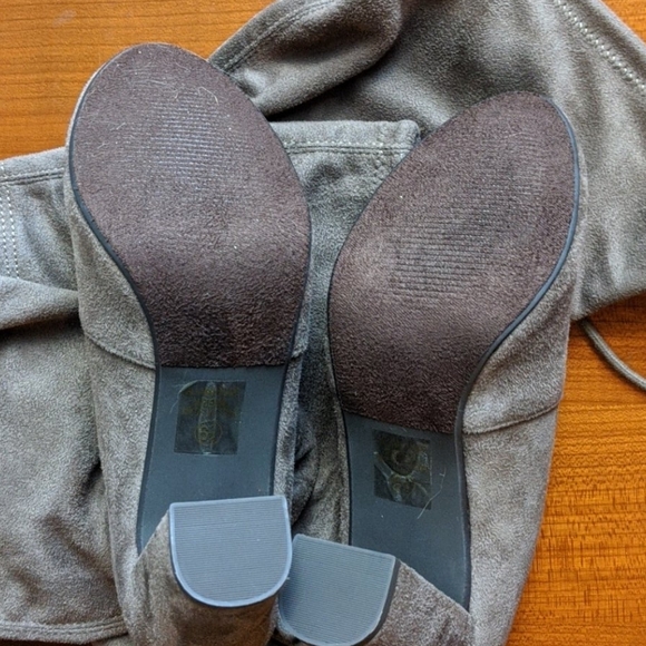 NWOT brown suede over knee boots - Picture 3 of 7